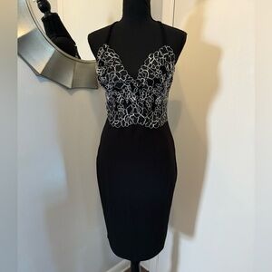 River Island Black With White Detail Dress Size 6